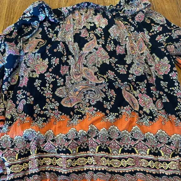 Floral Paisley Women's Top - Picture 4 of 4